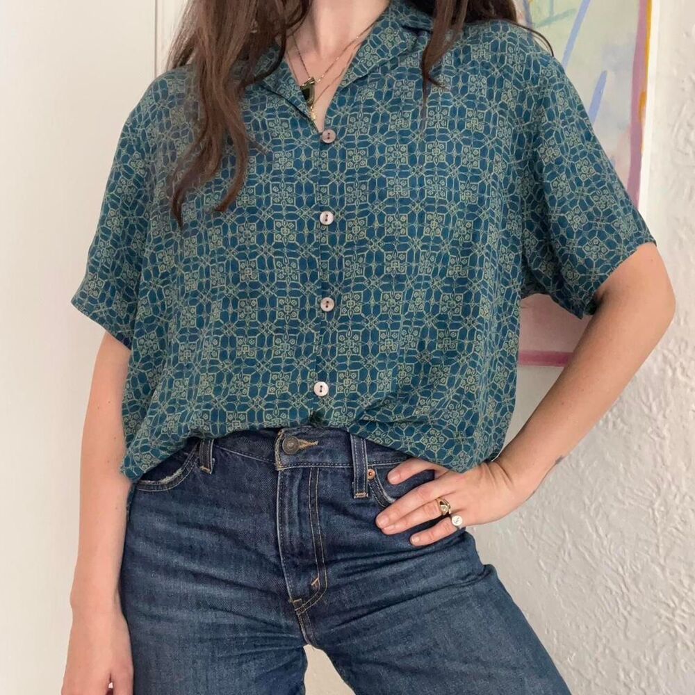 Amanda Smith 100% Silk Blouse